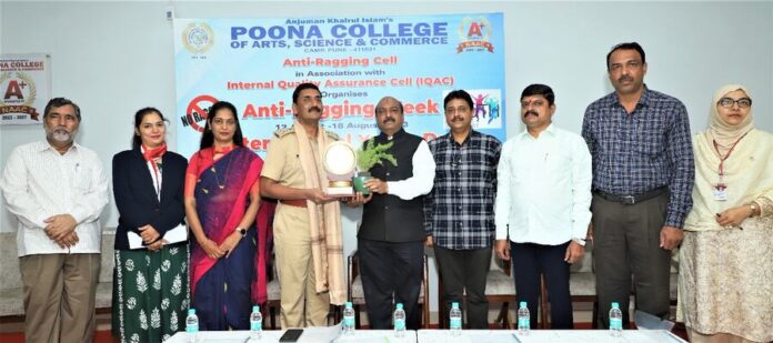 Poona College